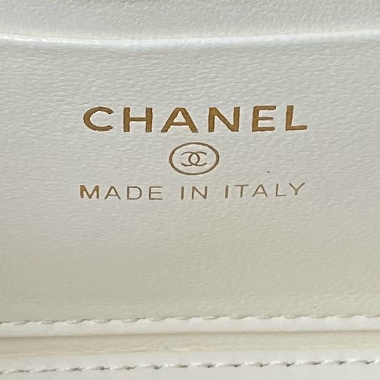 Ch**el cosmetic bags